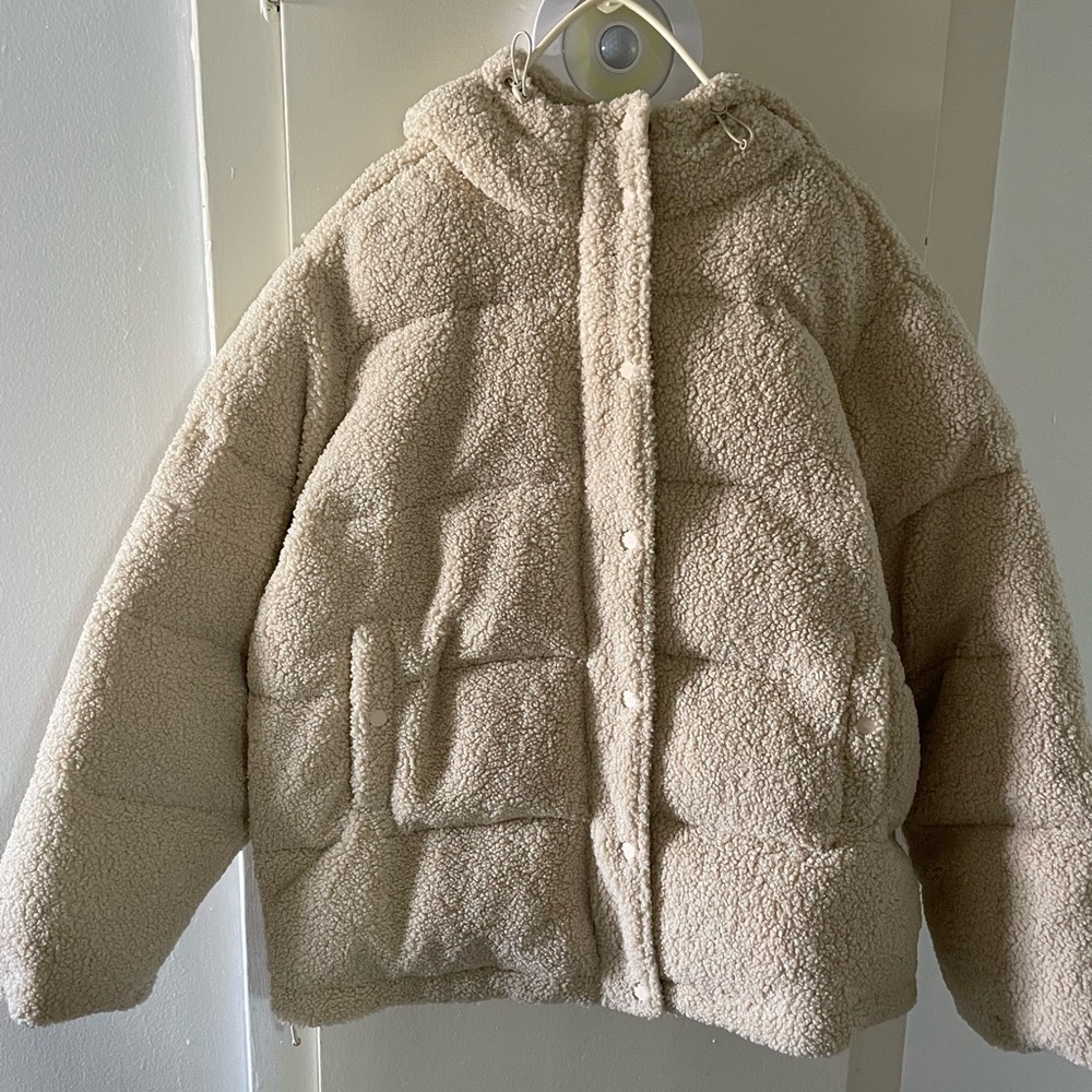 Good American Puffer Jacket